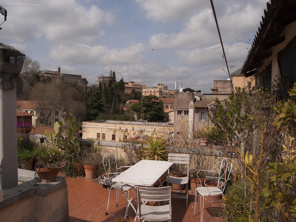Over The Tiber Loft โรม ภายนอก รูปภาพ